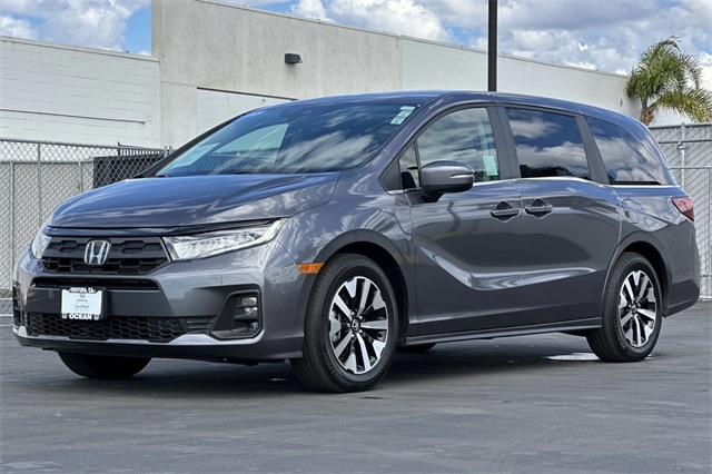 2025 Honda Odyssey EX-L photo 9