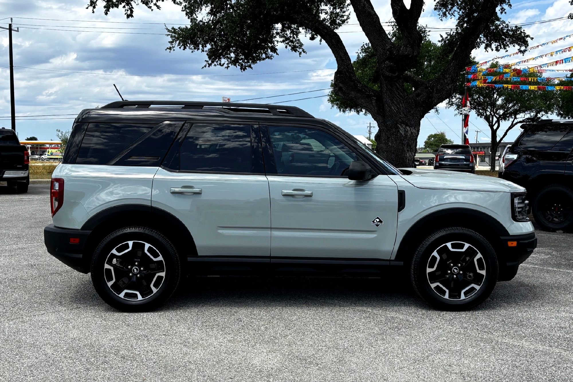 2022 Ford Bronco Sport Outer Banks photo 4