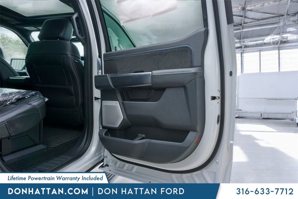 2025 Ford F-150 Platinum photo 26