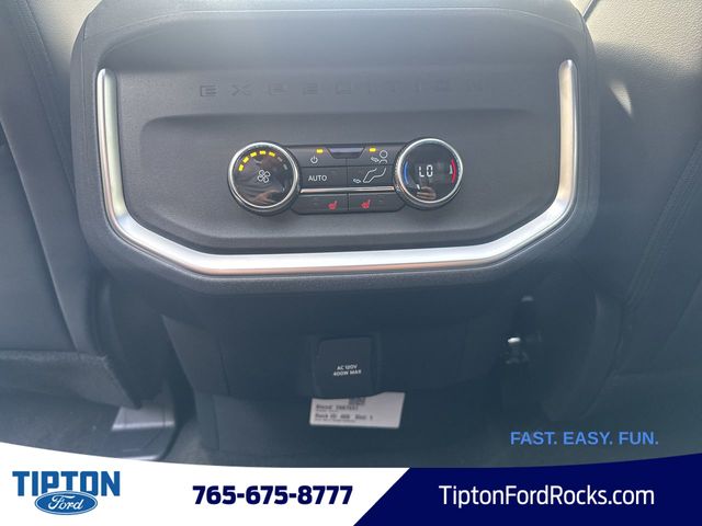 2025 Ford Expedition Platinum MAX photo 4