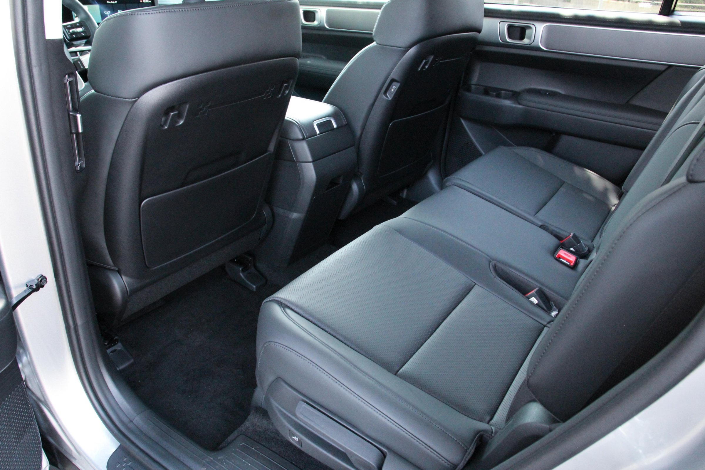 2026 Hyundai Santa Fe SEL photo 12