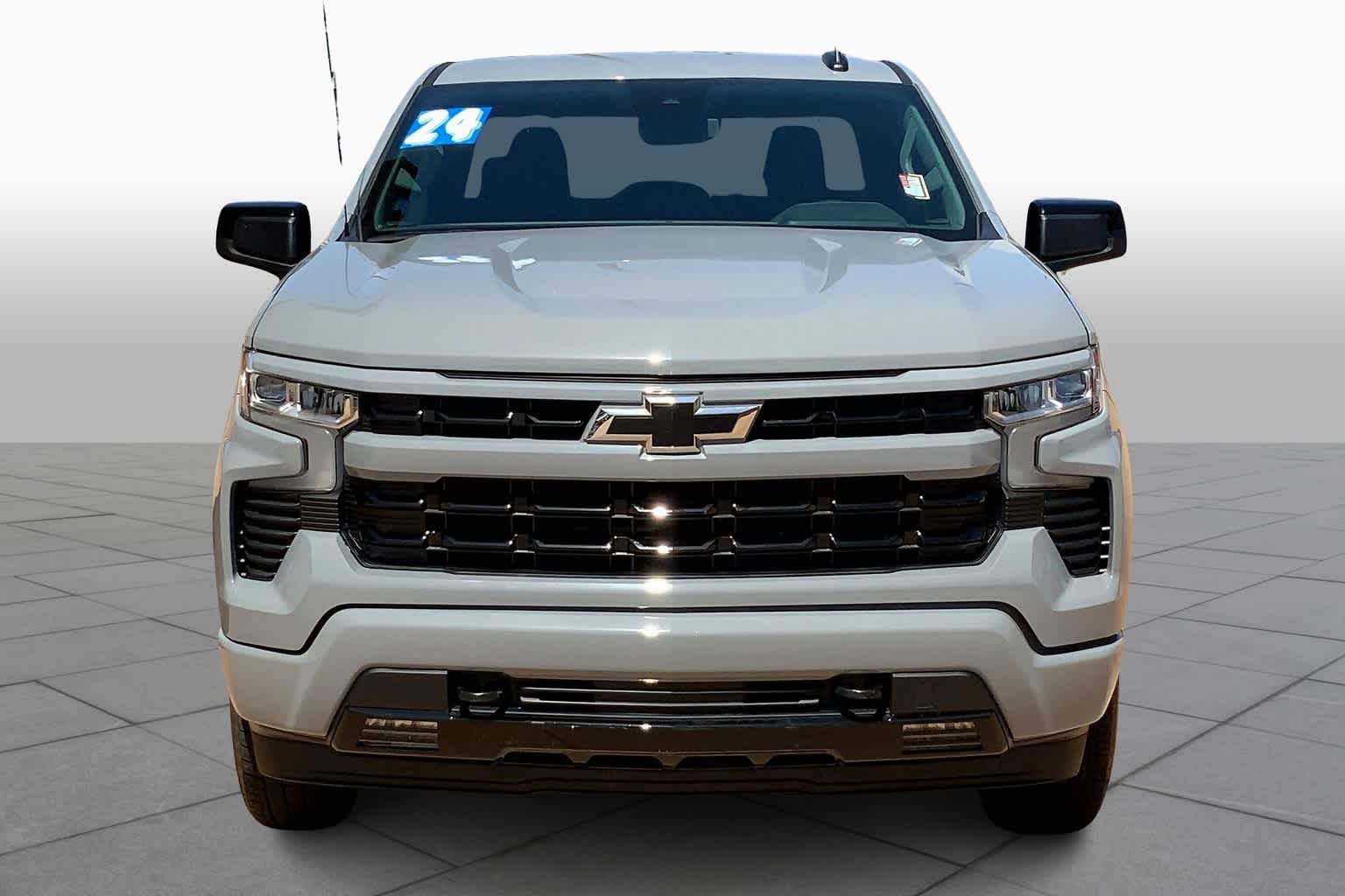 2024 Chevrolet Silverado 1500 RST photo 3