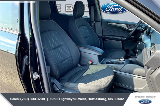 2025 Ford Escape Active photo 4