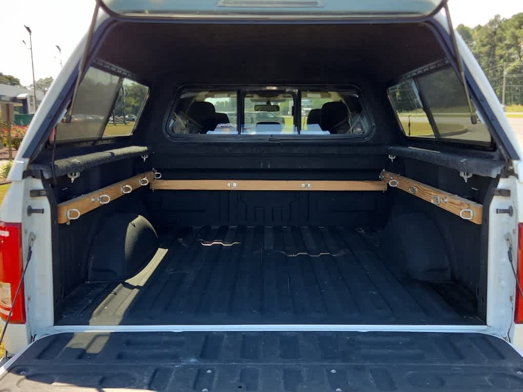 2015 Ford F-150 XLT photo 17
