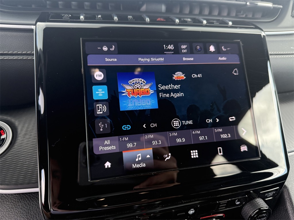 2024 Jeep Grand Cherokee Altitude photo 19