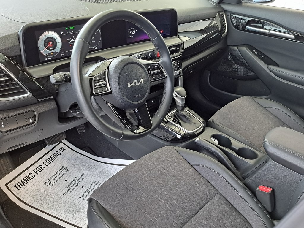 2024 Kia Seltos X-Line photo 4