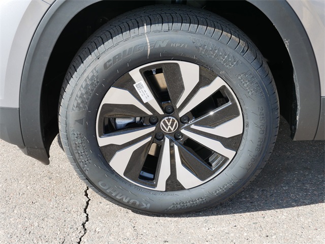2025 Volkswagen Atlas Cross Sport SE photo 4