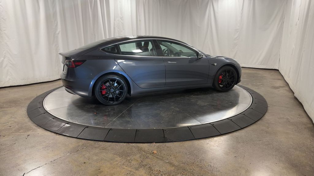 2018 Tesla Model 3 Performance photo 2