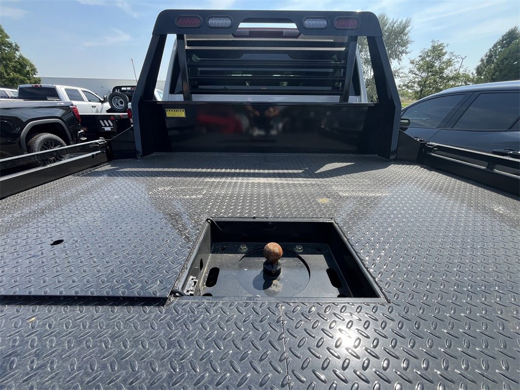 2025 Gmc Sierra 3500 HD Pro photo 4