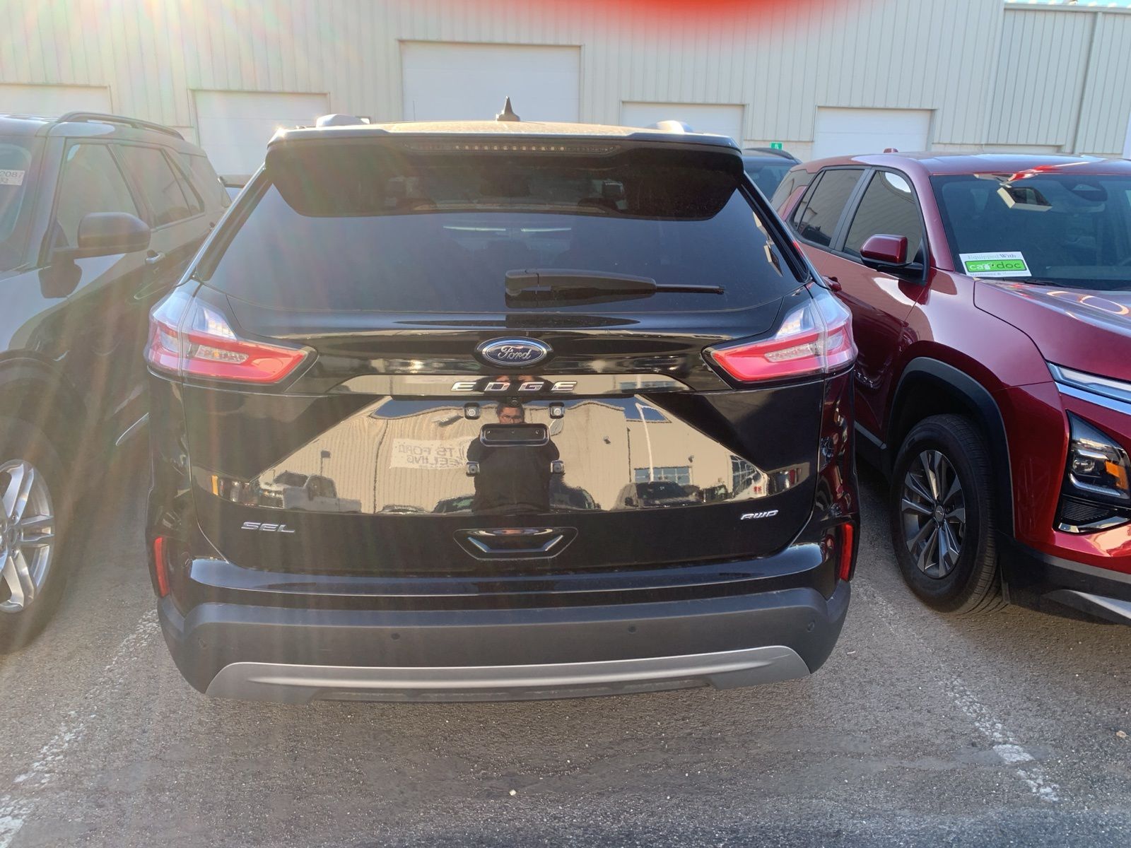 2022 Ford Edge SEL photo 3