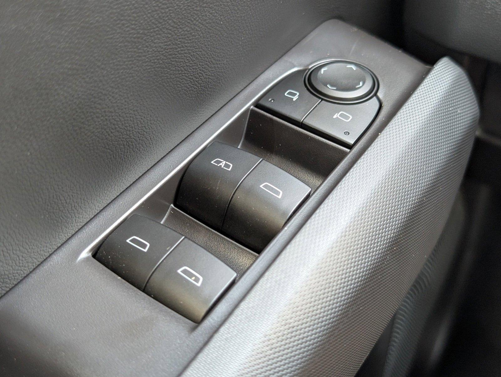 2026 Chevrolet Colorado Trail Boss photo 18