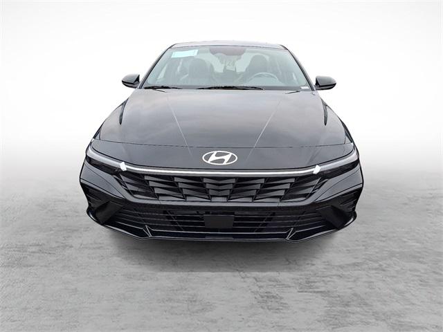 2026 Hyundai Elantra SEL Sport photo 2