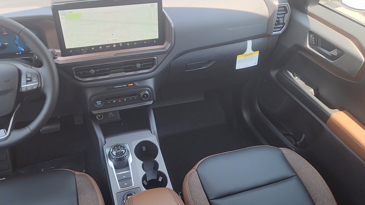 2025 Ford Bronco Sport Outer Banks photo 9