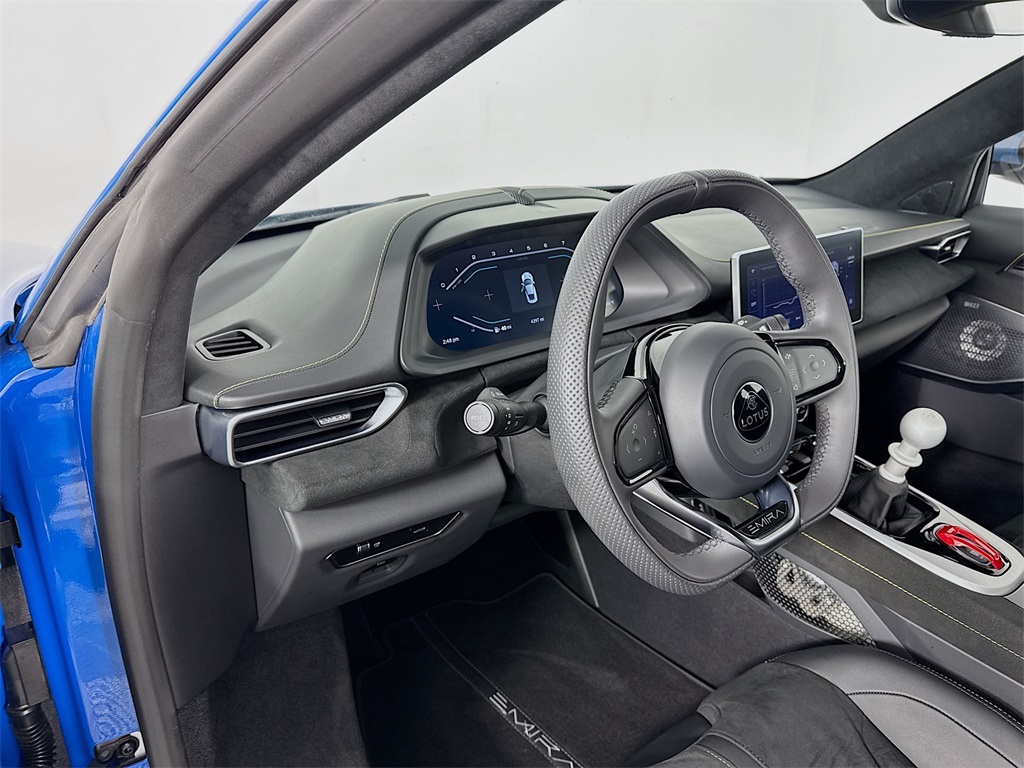 2024 Lotus Emira First Edition photo 4