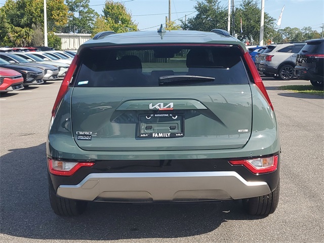 2025 Kia Niro EX Touring photo 4