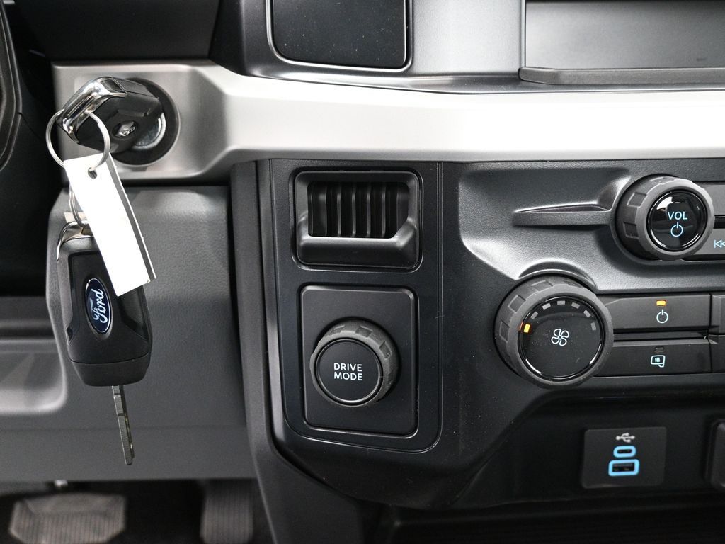2025 Ford F-550 Chassis XL