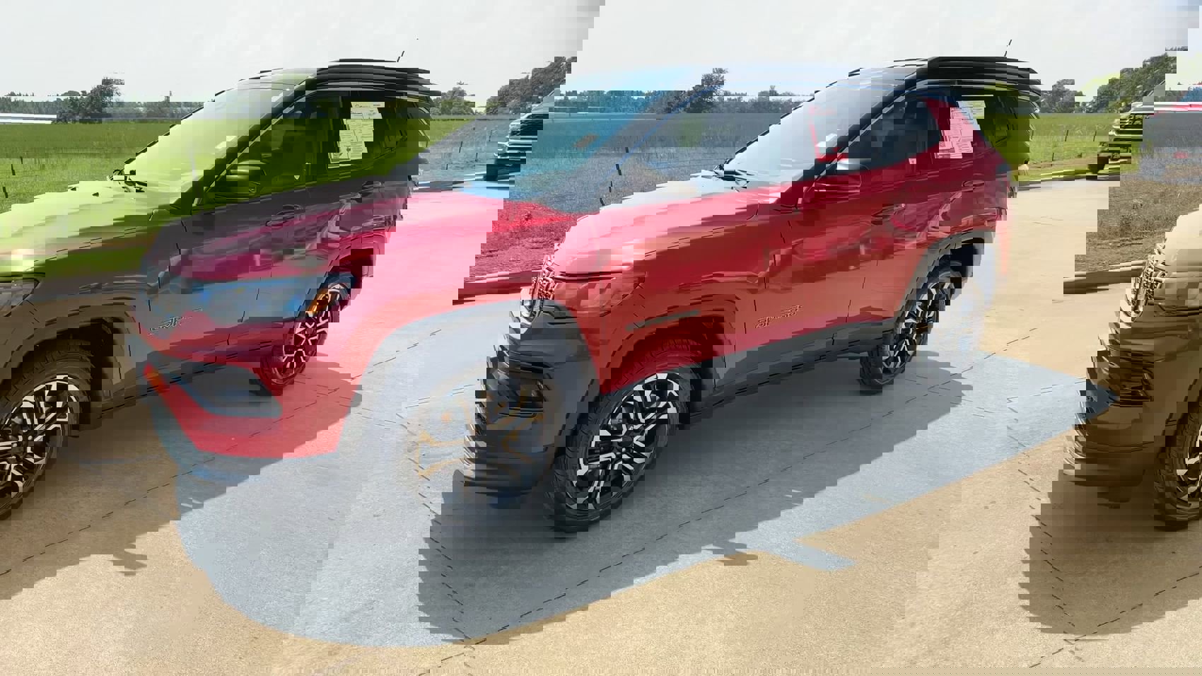 2023 Jeep Compass Limited photo 4