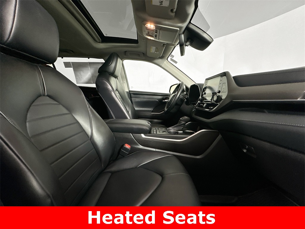2022 Toyota Highlander XLE photo 8