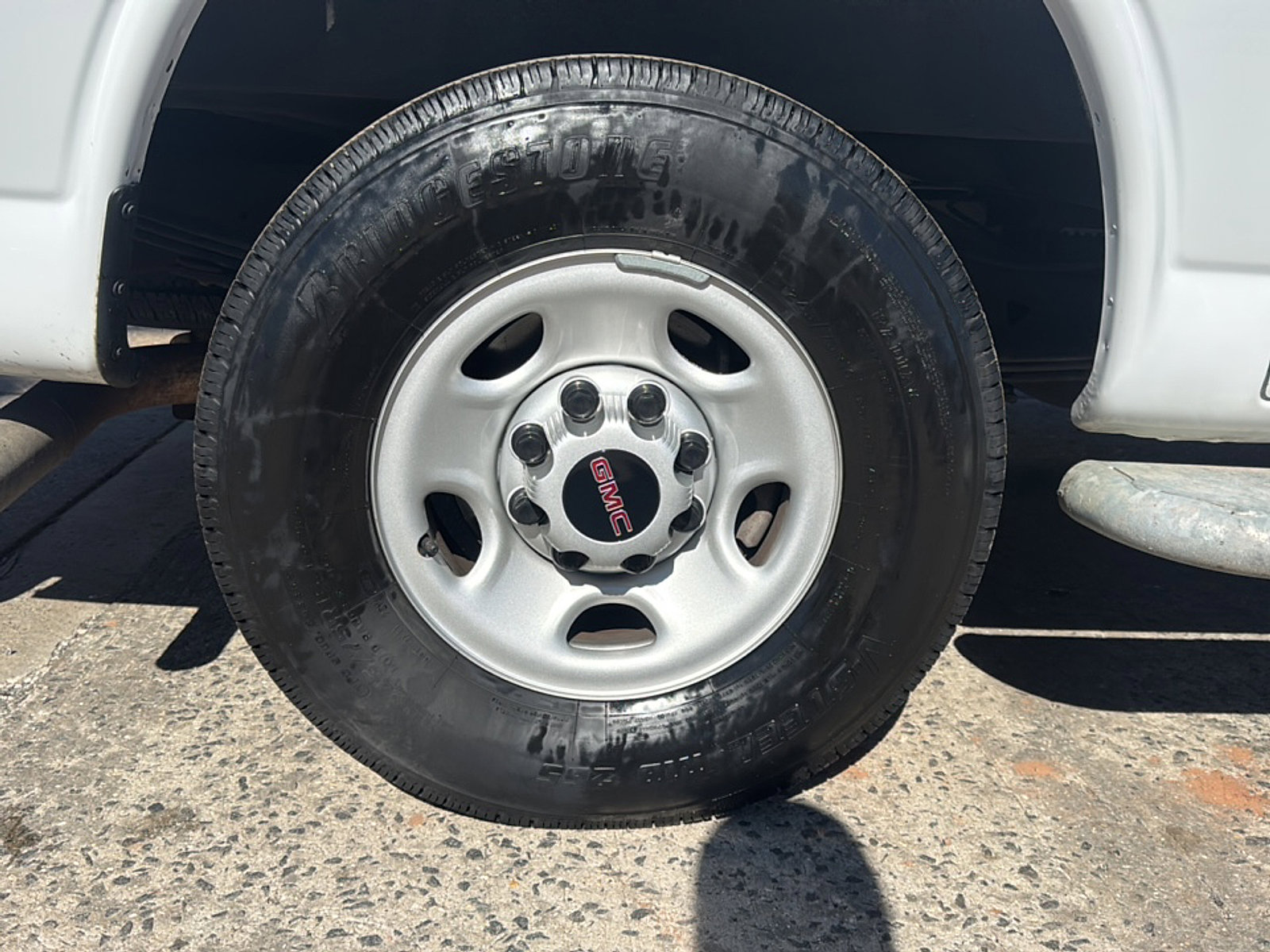 2023 Gmc Savana 2500 Cargo photo 18