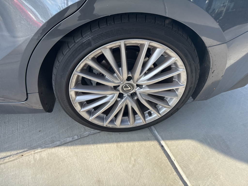 2024 Lexus IS 300 photo 31