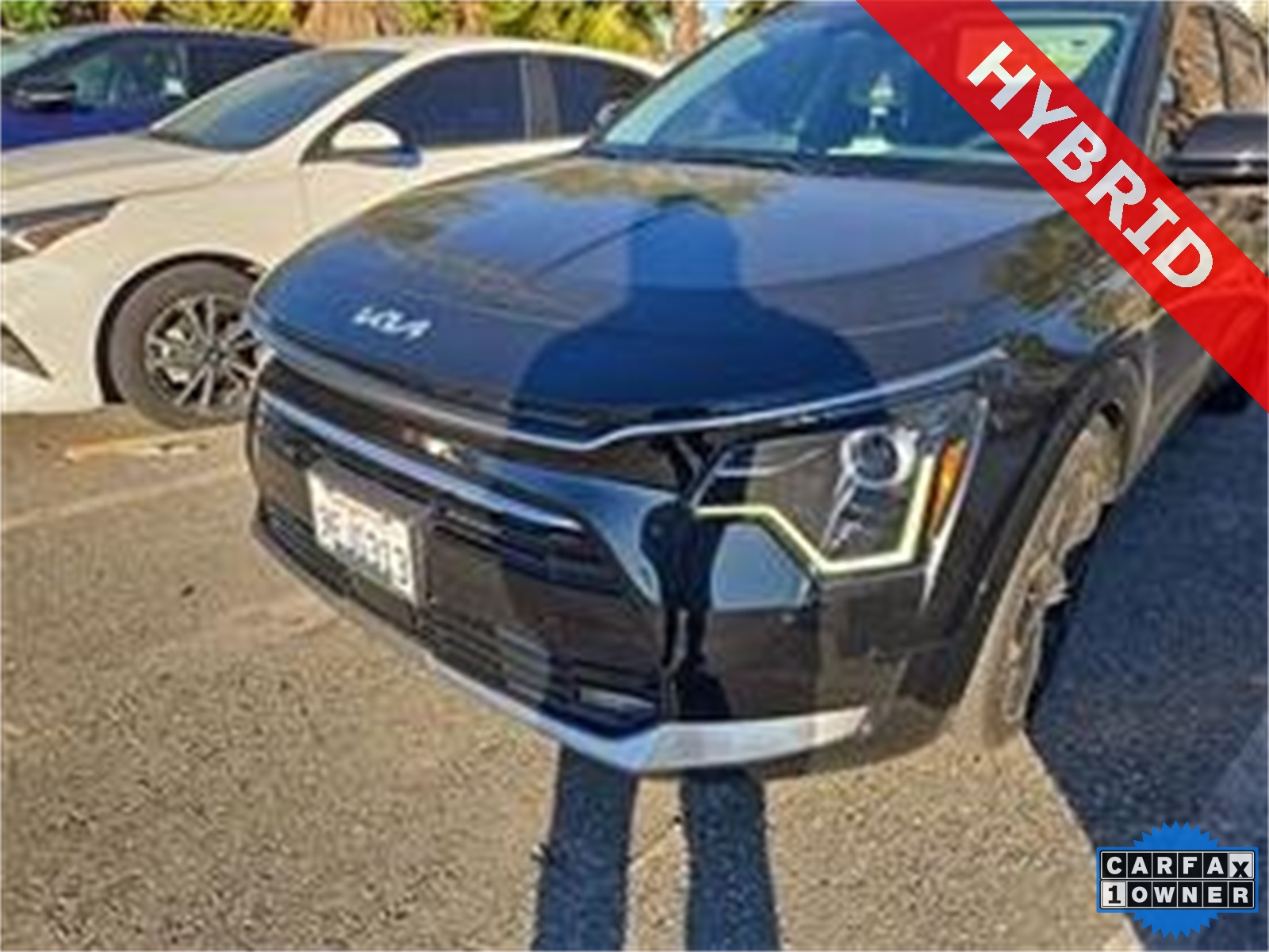 2023 Kia Niro EX Touring's photo