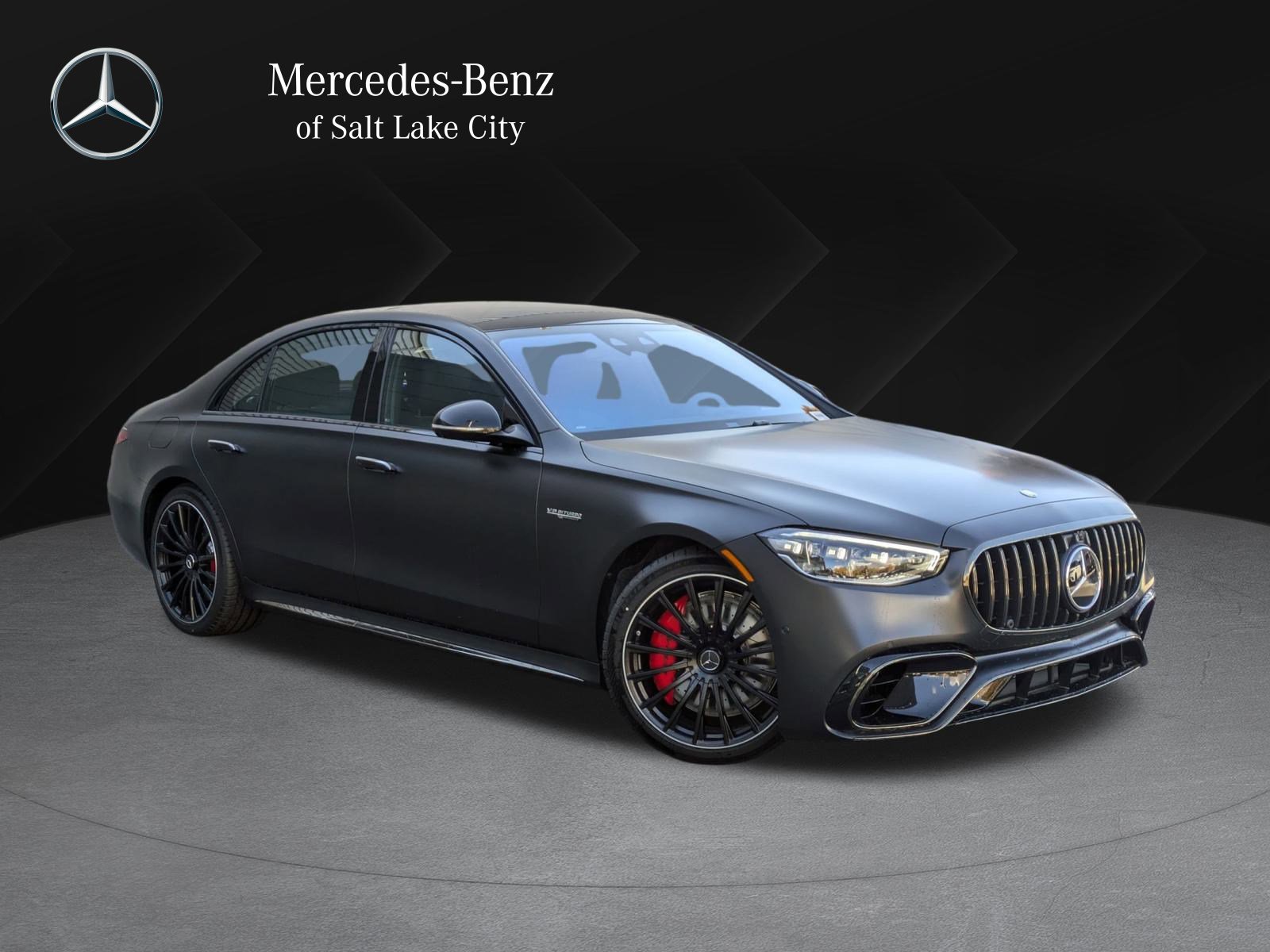 New 2025 MANUFAKTUR Graphite Grey Magno Mercedes-Benz AMG® S 63 E 4MATIC® Sedan image 1