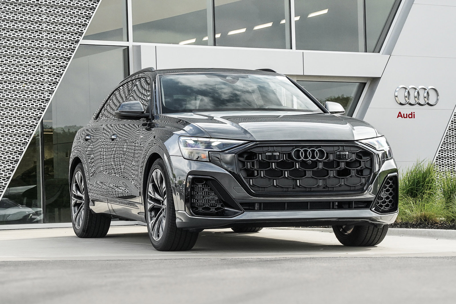 New 2025 Daytona Gray Pearl Effect Audi Premium Plus image 1