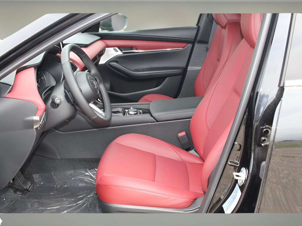 2025 Mazda Mazda3 Hatchback 2.5 Turbo Premium Plus photo 9