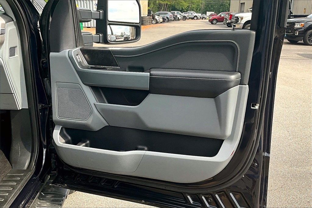 2022 Ford F-150 XLT photo 12