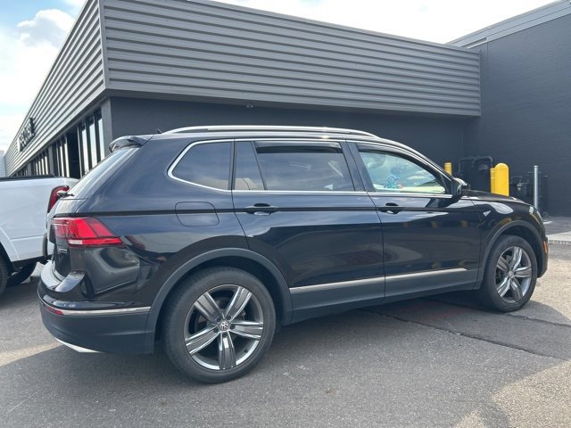 2020 Volkswagen Tiguan SEL photo 3
