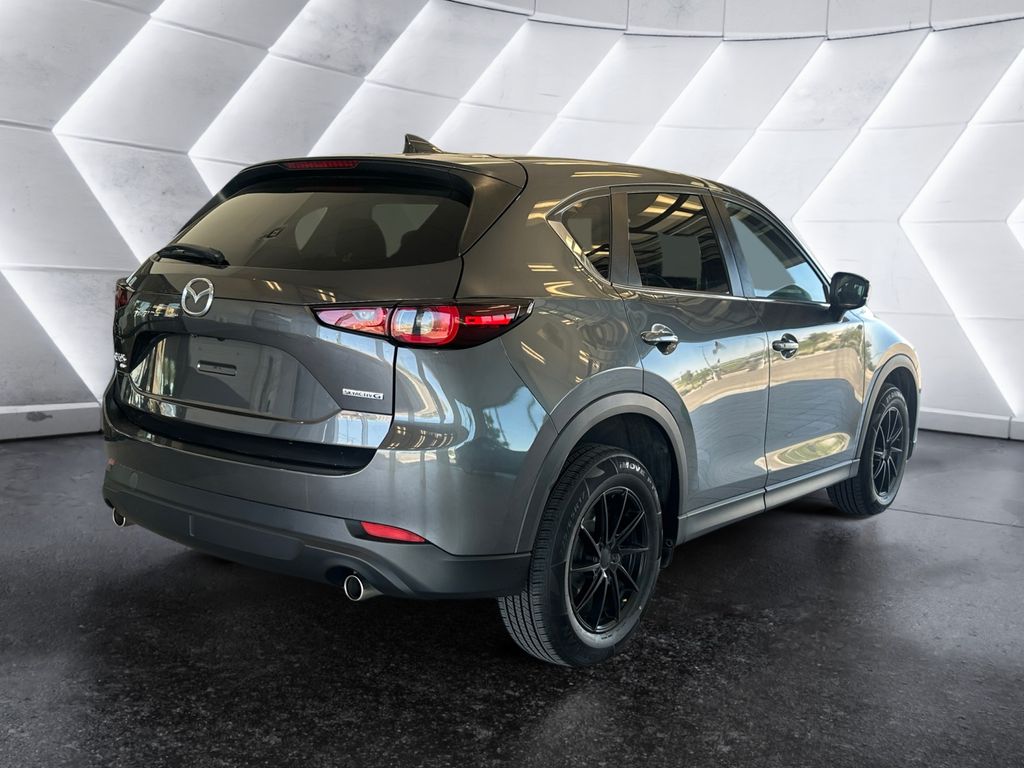 2022 Mazda CX-5 2.5 Select photo 4
