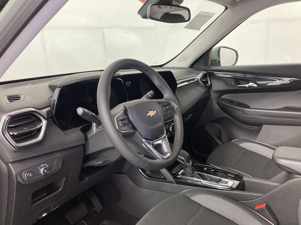 2026 Chevrolet Trailblazer LT photo 11