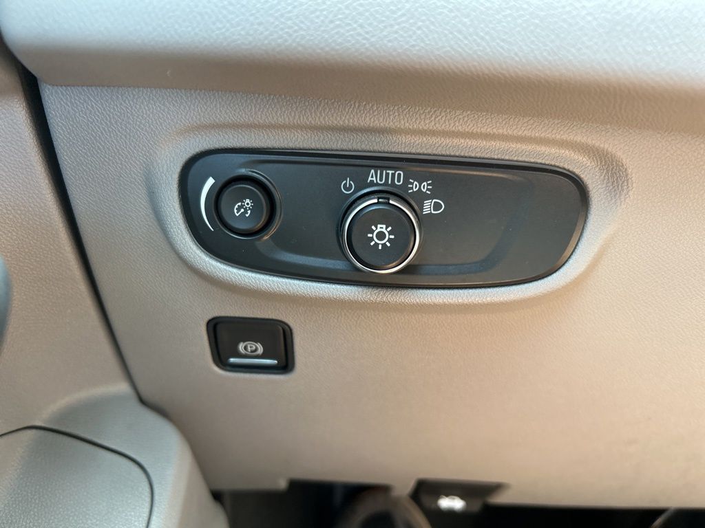 2024 Gmc Terrain SLE photo 22
