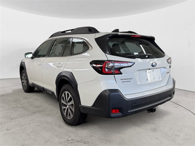 2025 Subaru Outback 2.5i photo 3