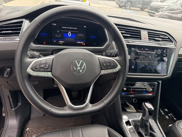 2022 Volkswagen Tiguan SE photo 4
