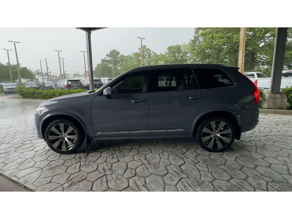 2022 Volvo XC90 T6 Inscription photo 5