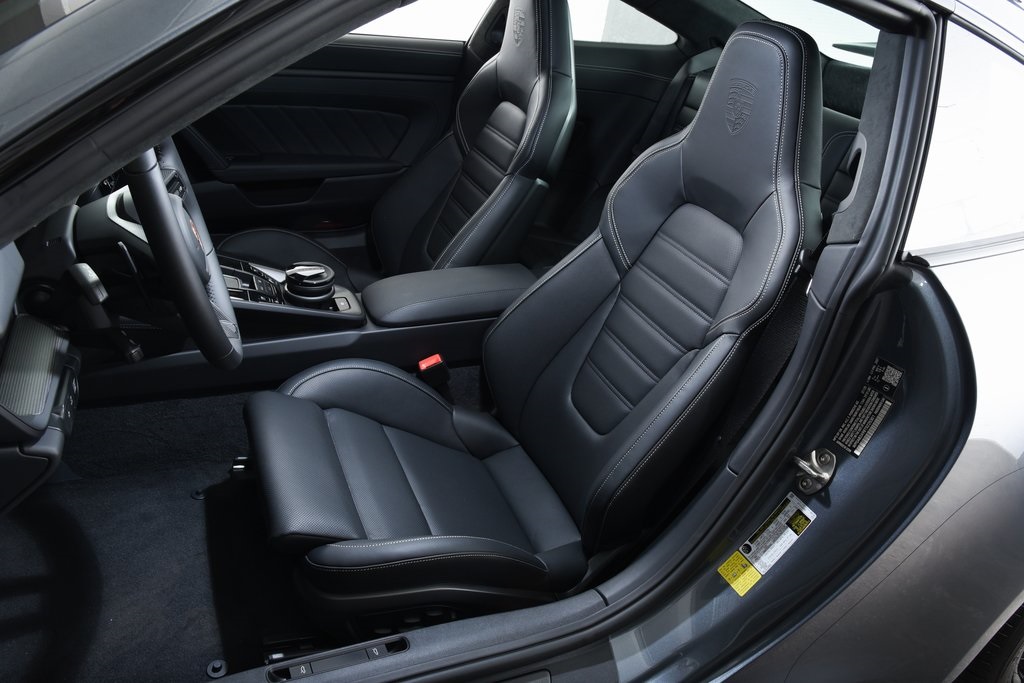 2026 Porsche 911 Coupe GTS photo 5