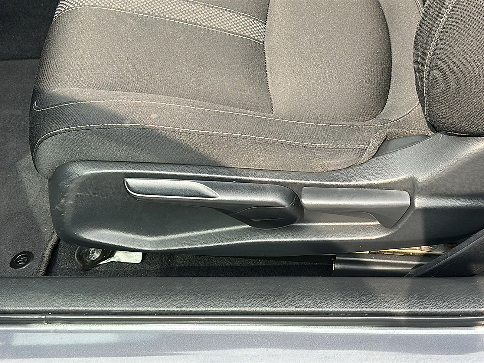 Used 2019 Lunar Silver Metallic Honda LX image 15
