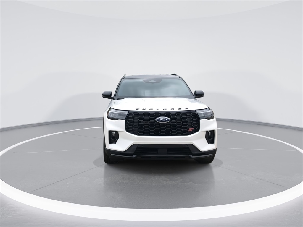 2025 Ford Explorer ST photo 3