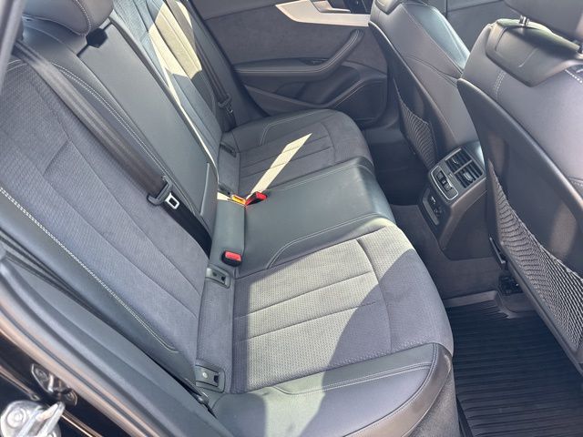 2023 Audi A4 45 S line Premium Plus Quattro photo 16