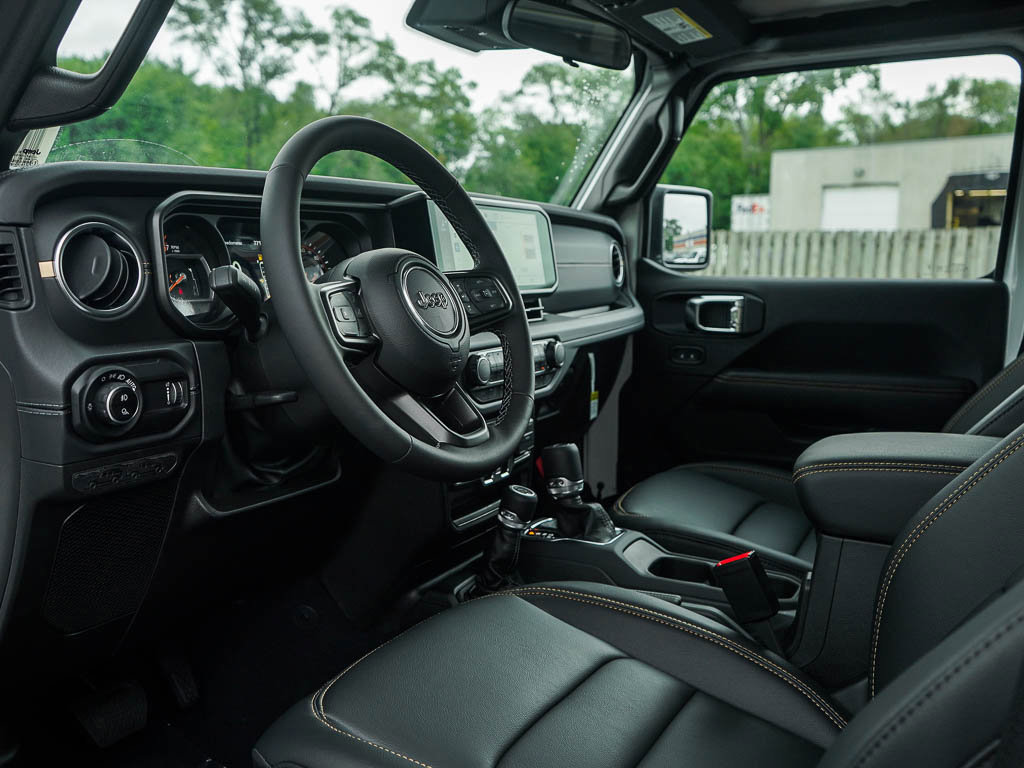 2025 Jeep Gladiator Sport photo 15