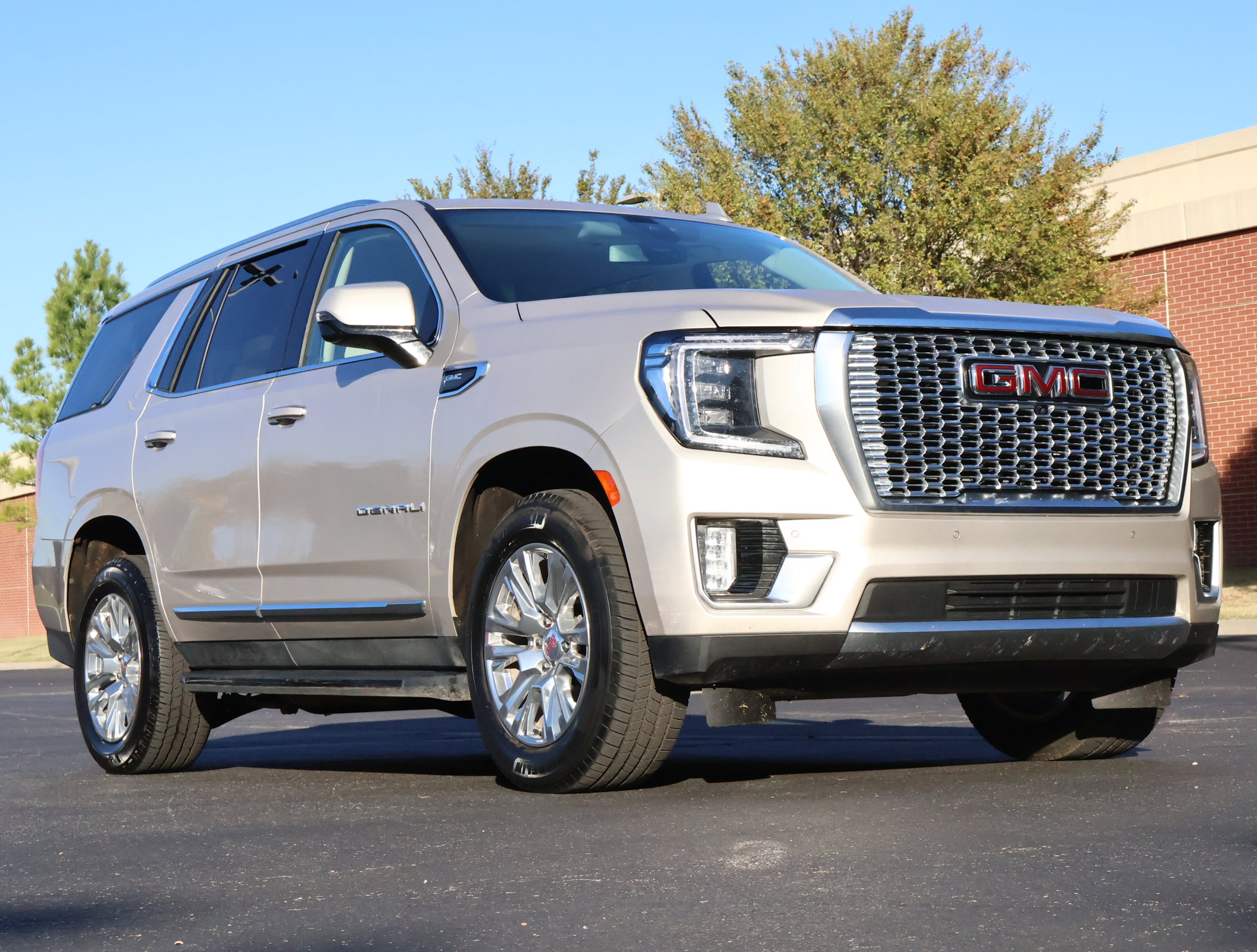 2021 GMC Yukon Denali's photo