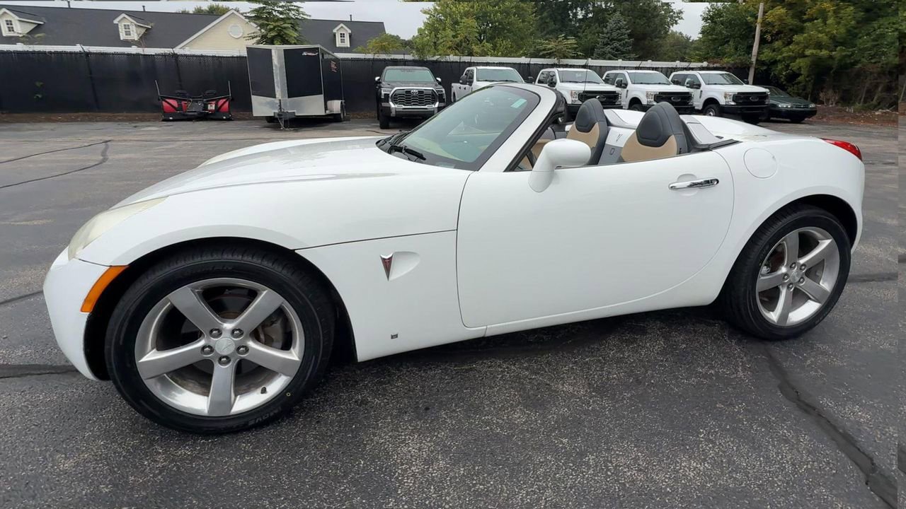 2007 Pontiac Solstice photo 4