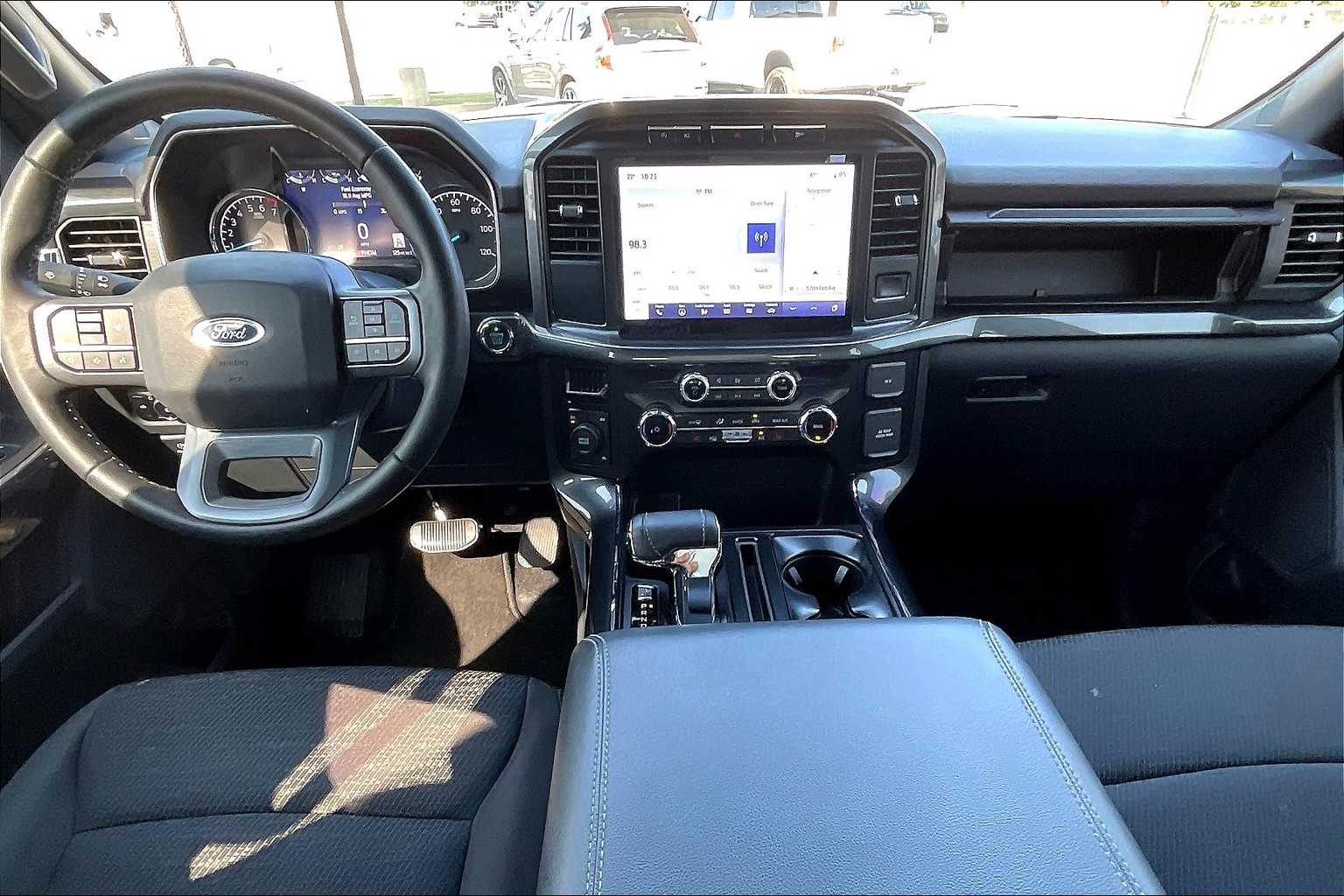 2023 Ford F-150 XLT photo 14
