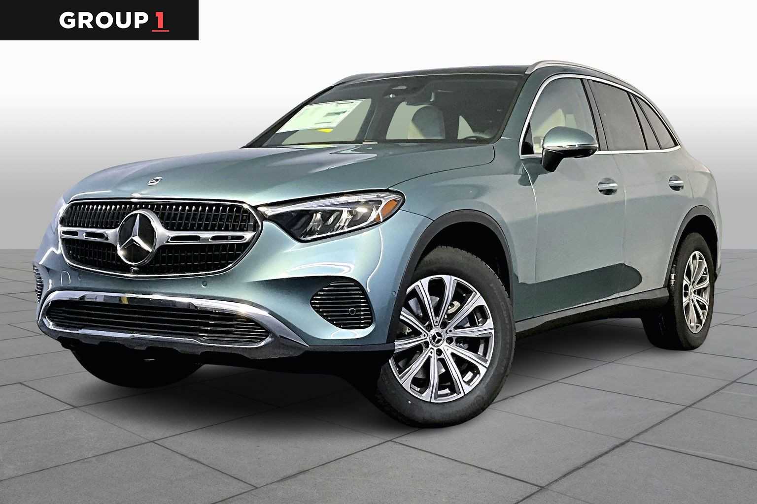 2026 Mercedes-Benz GLC Base's photo