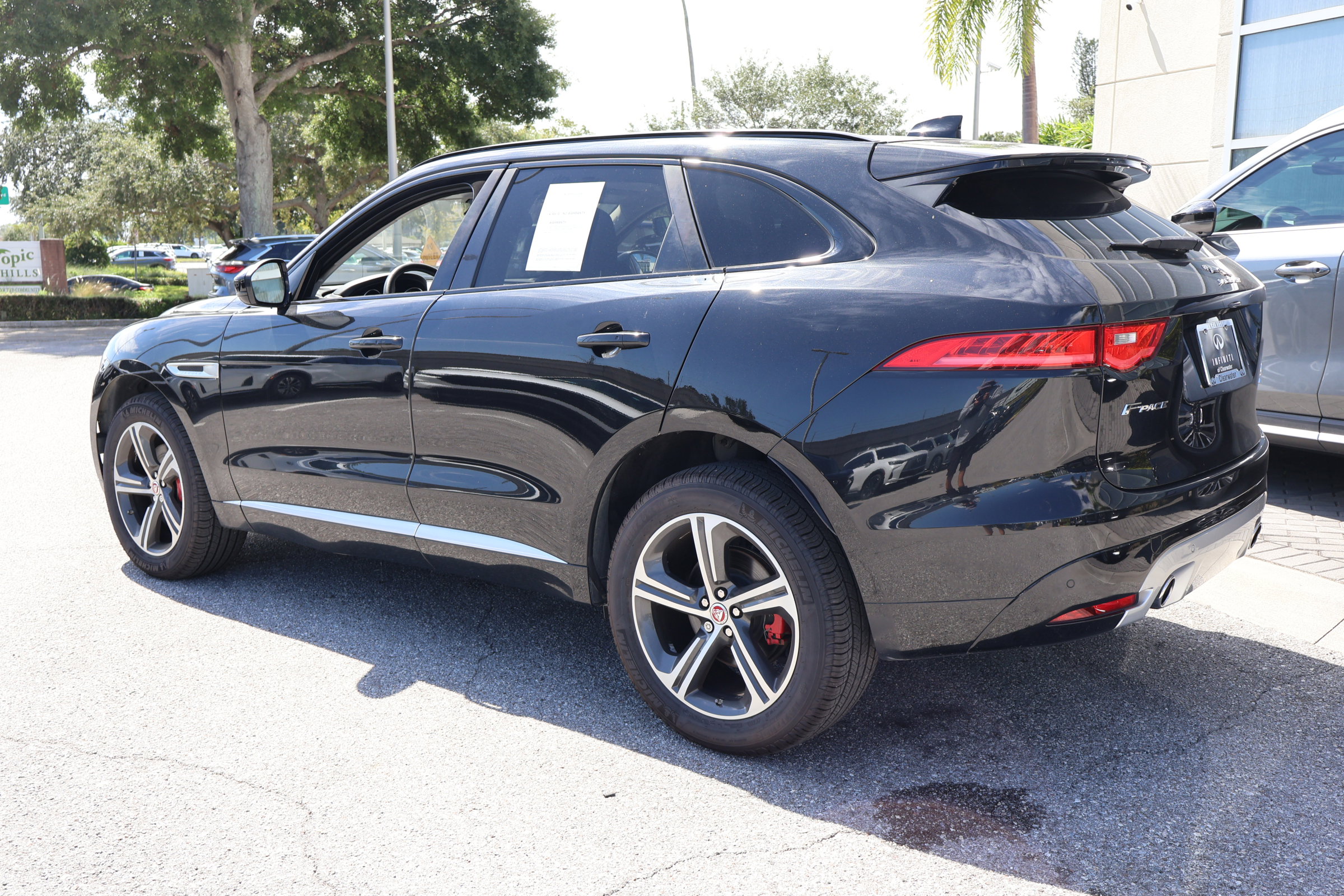 2017 Jaguar F-PACE S photo 5