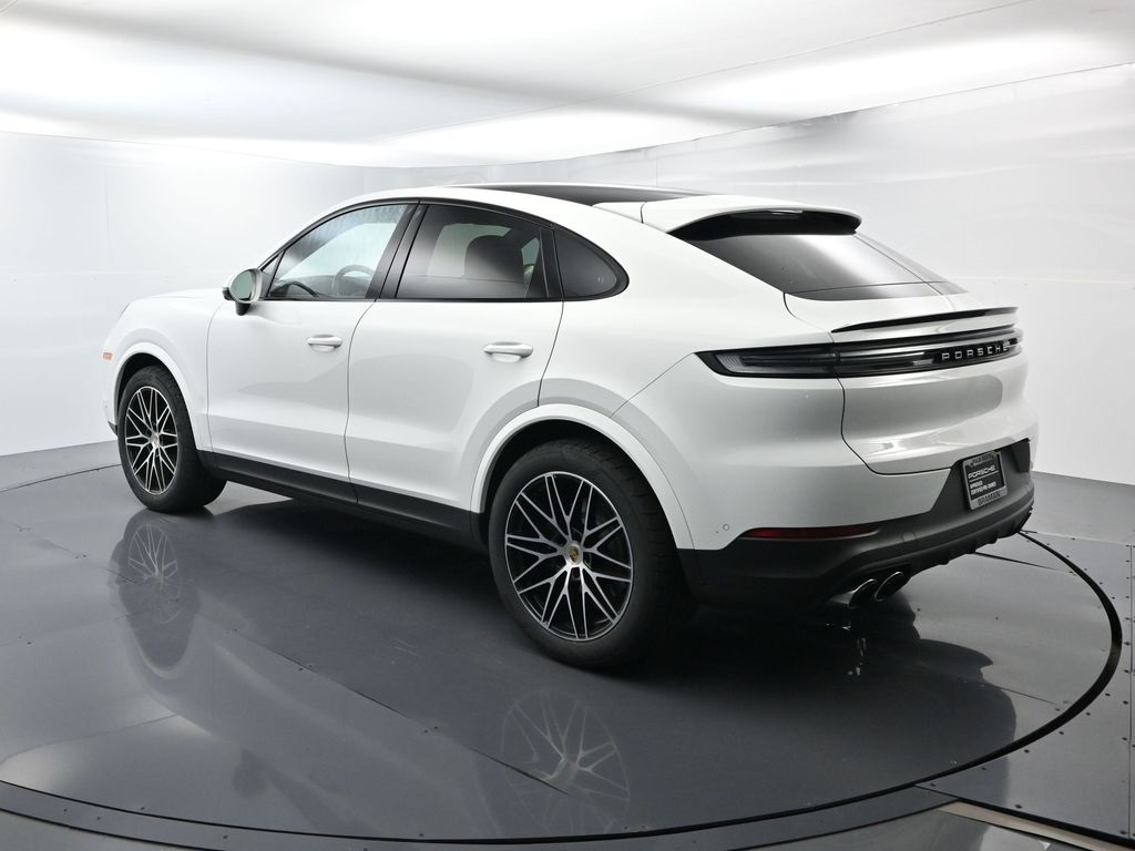 2024 Porsche Cayenne Coupe Base photo 2