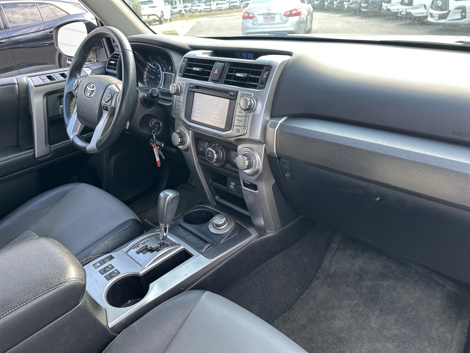 2016 Toyota 4Runner SR5 Premium 4WD photo 26