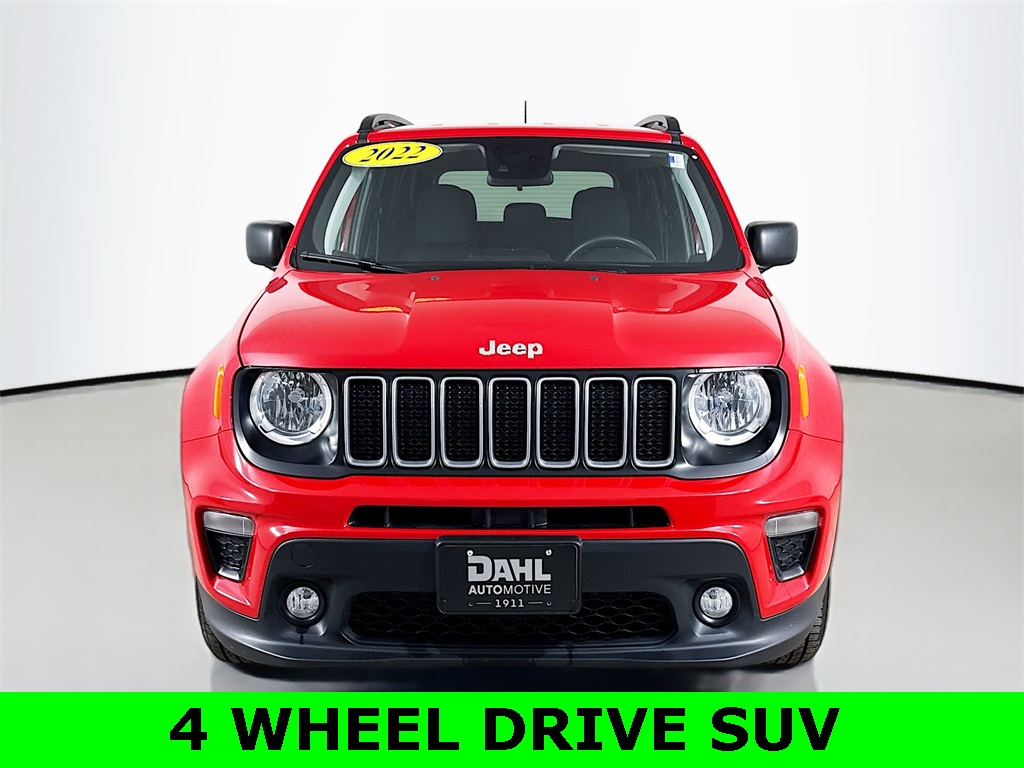 2022 Jeep Renegade Latitude photo 2