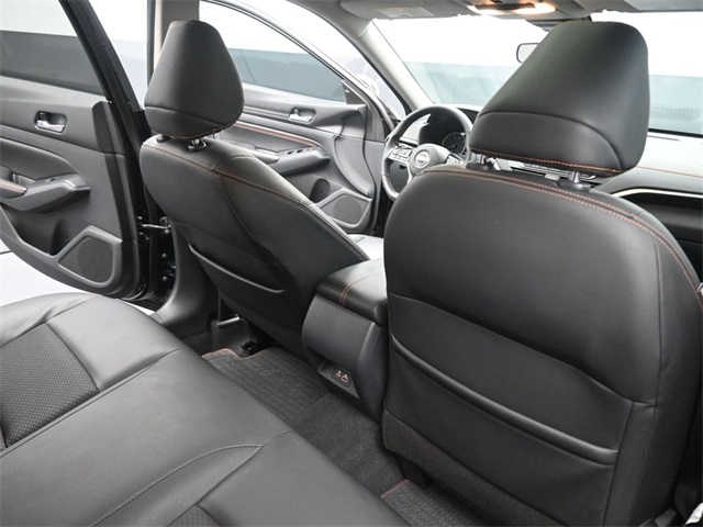 2021 Nissan Altima 2.5 SR photo 25